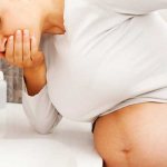 Nausea before childbirth: how long does it take to start?